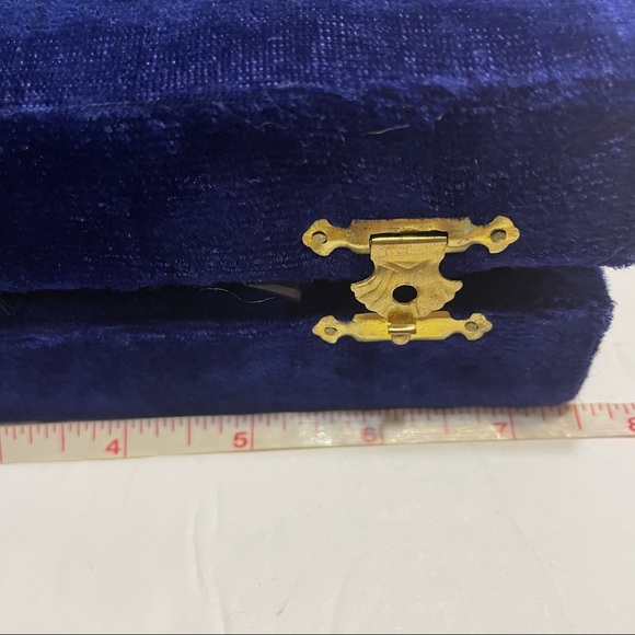 Vintage Purple Velvet Box 12 silver Napkin Rings. - Picture 4 of 12